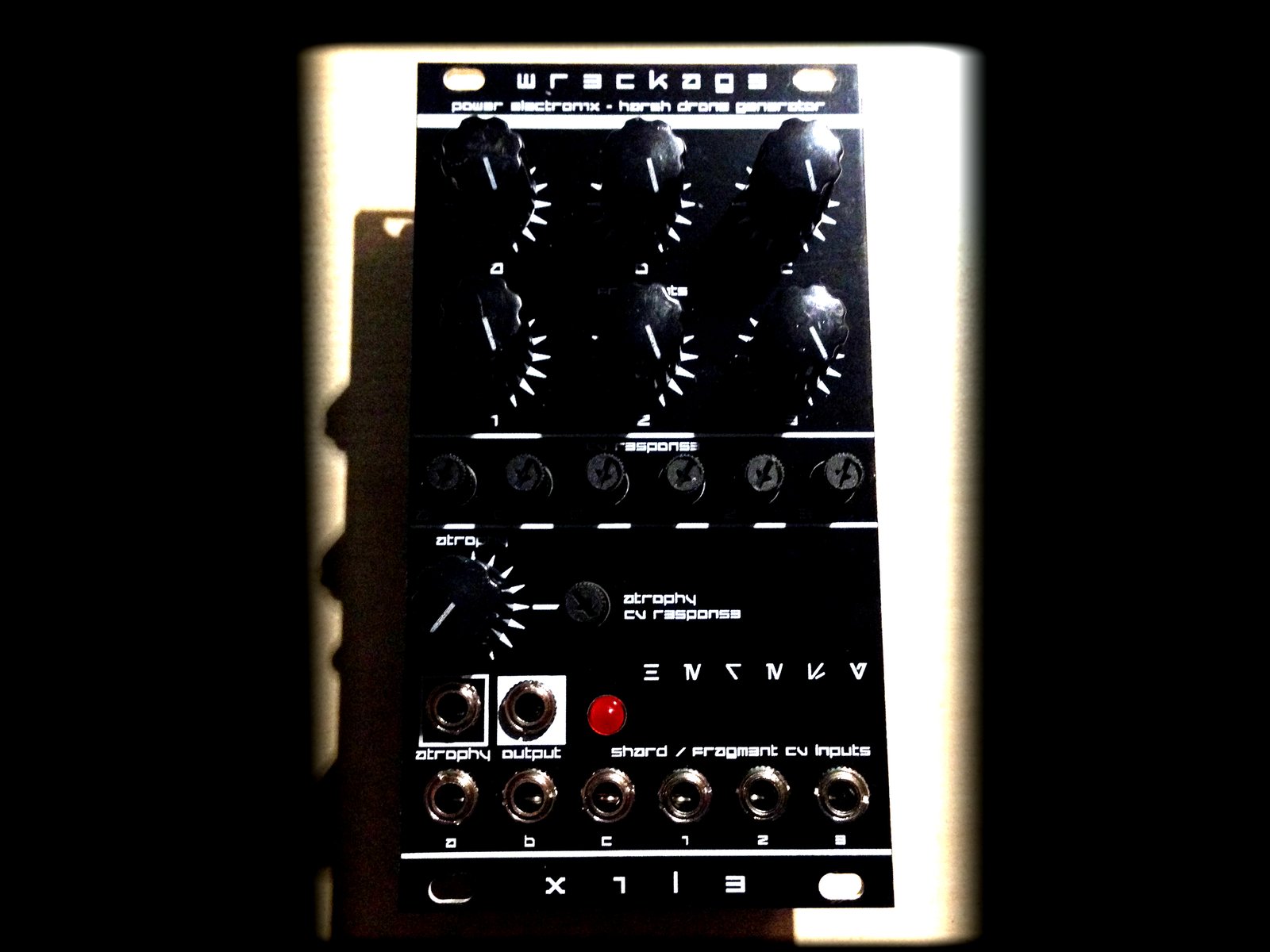 WRECKAGE - POWER ELECTRONICS / HNW eurorack module